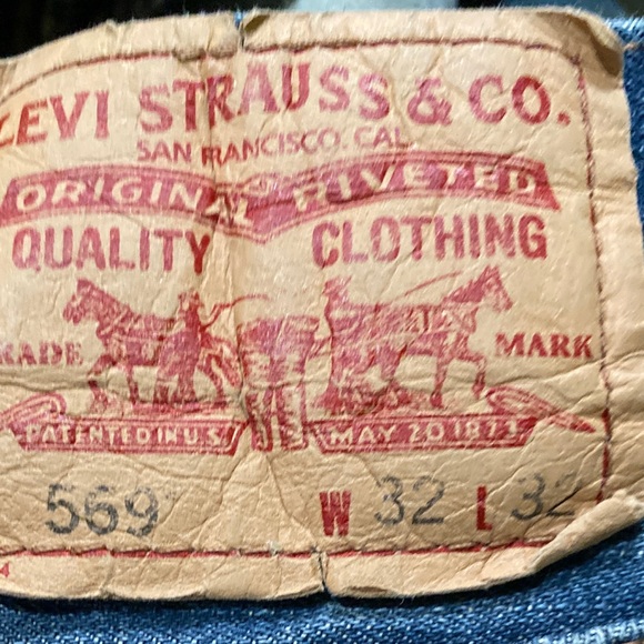 Levi's Vintage Loose & Straight Fit 569 Jeans - Picture 9 of 14